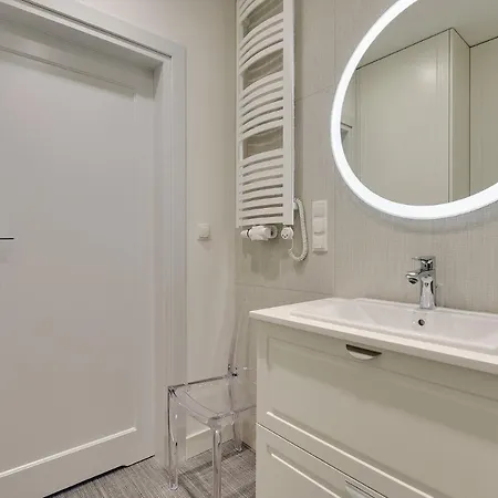 Grand - Indygo Okrzei アパート